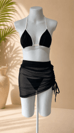Biquíni de fita preto com viés branco + saída de praia